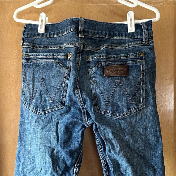 Men’s Sz 29 x 32 Wrangler Retro Slim Boot Medium Worn Wash 5 Pocket Denim Jeans - Picture 3 of 5